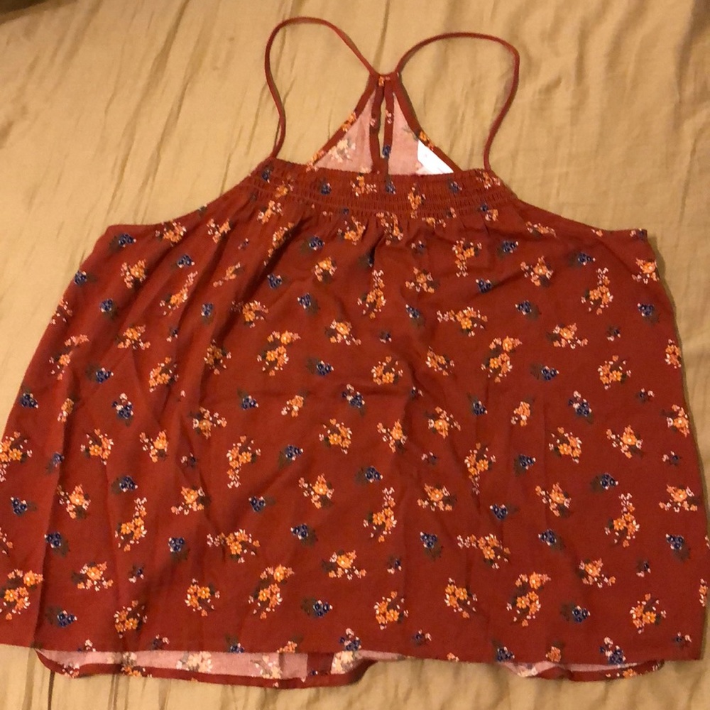 Super cute tank size L